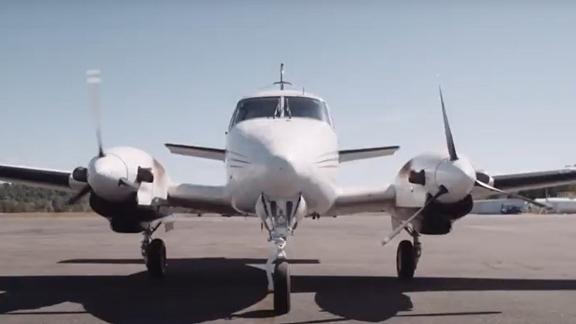 Rabies Awareness_Fighting Rabies from the air 機場上的飛機